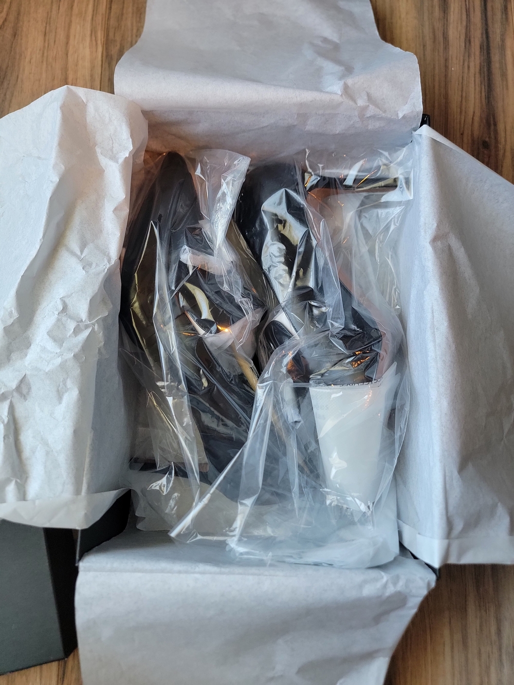Banana Republic Black Pointed Toe Leather High Heel Pump NIB - Picture 2 of 3